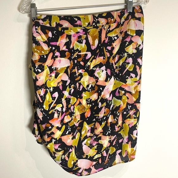 Marie Oliver Rachel Silk Ruffle Ruched Skirt in Fruity size 2 - Picture 4 of 7